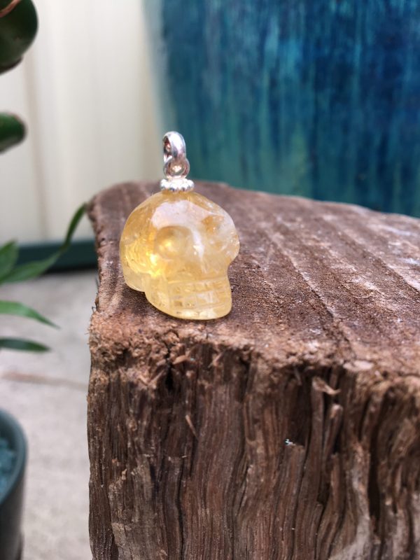 JEWELLERY, PENDANTS citrine skull 2cm