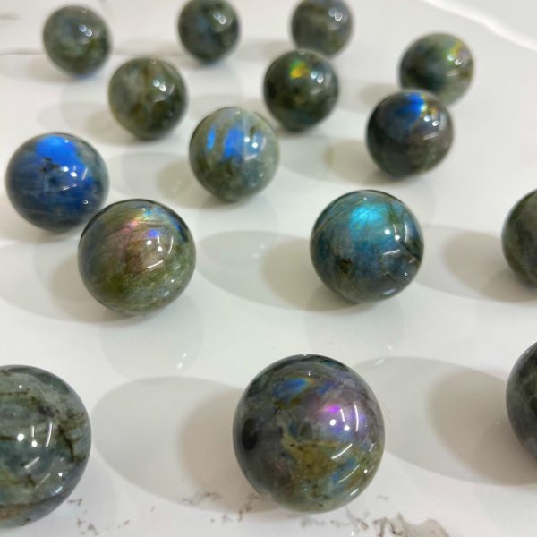 SPHERES Labradorite sphere 3cm